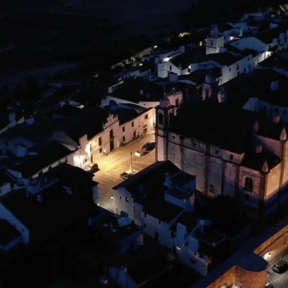 Iluminação Noturna em Évora